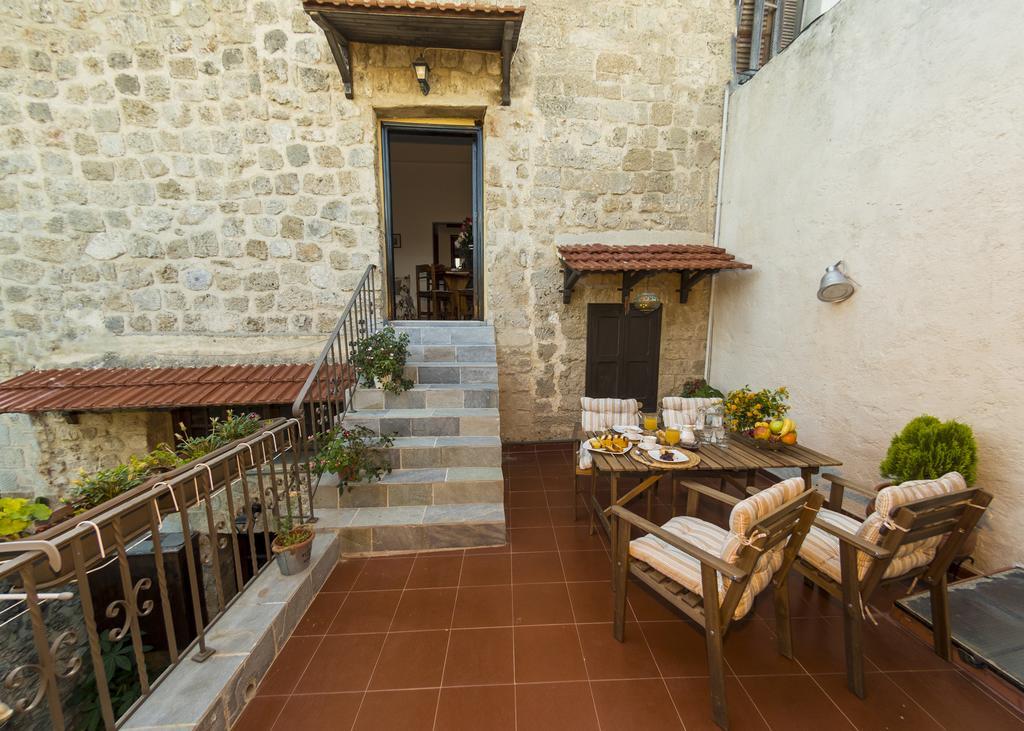 Finestra Medieval Home Rhodes City Extérieur photo